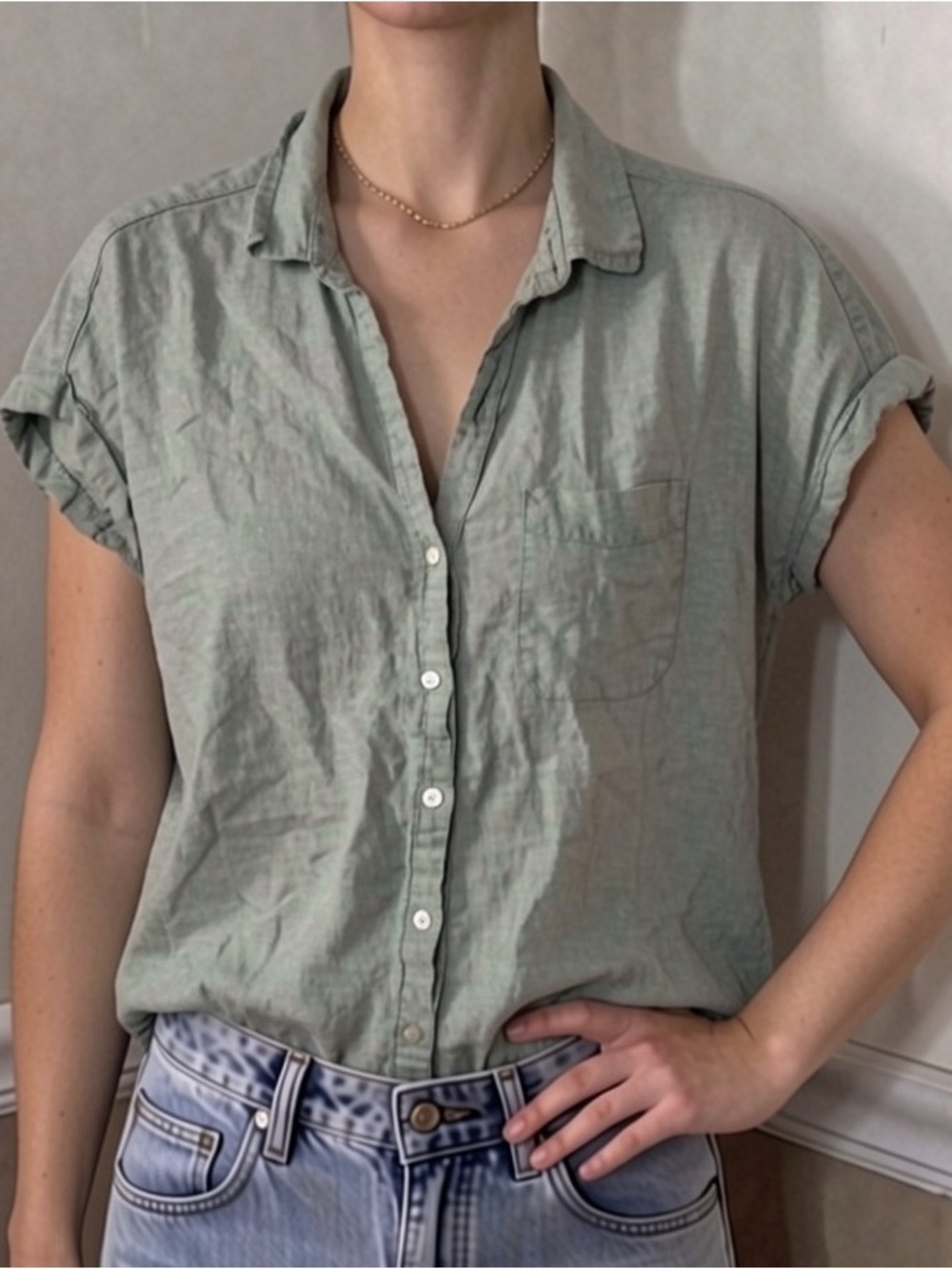 💜 5 for $20! Rachel Zoe Light Sage Short Sleeve Button-Down Shirt